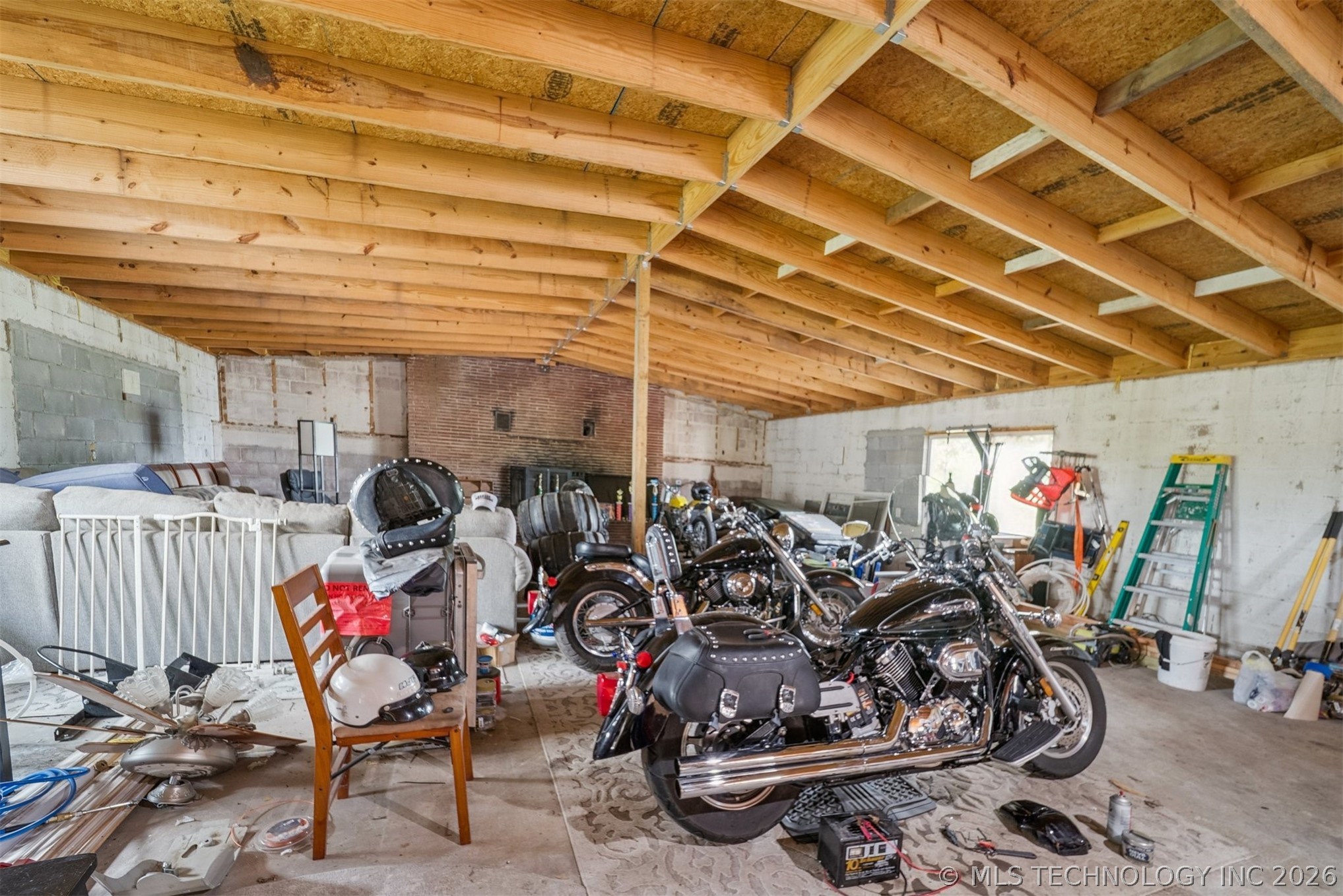 1429 W 640 Chouteau OK 74337