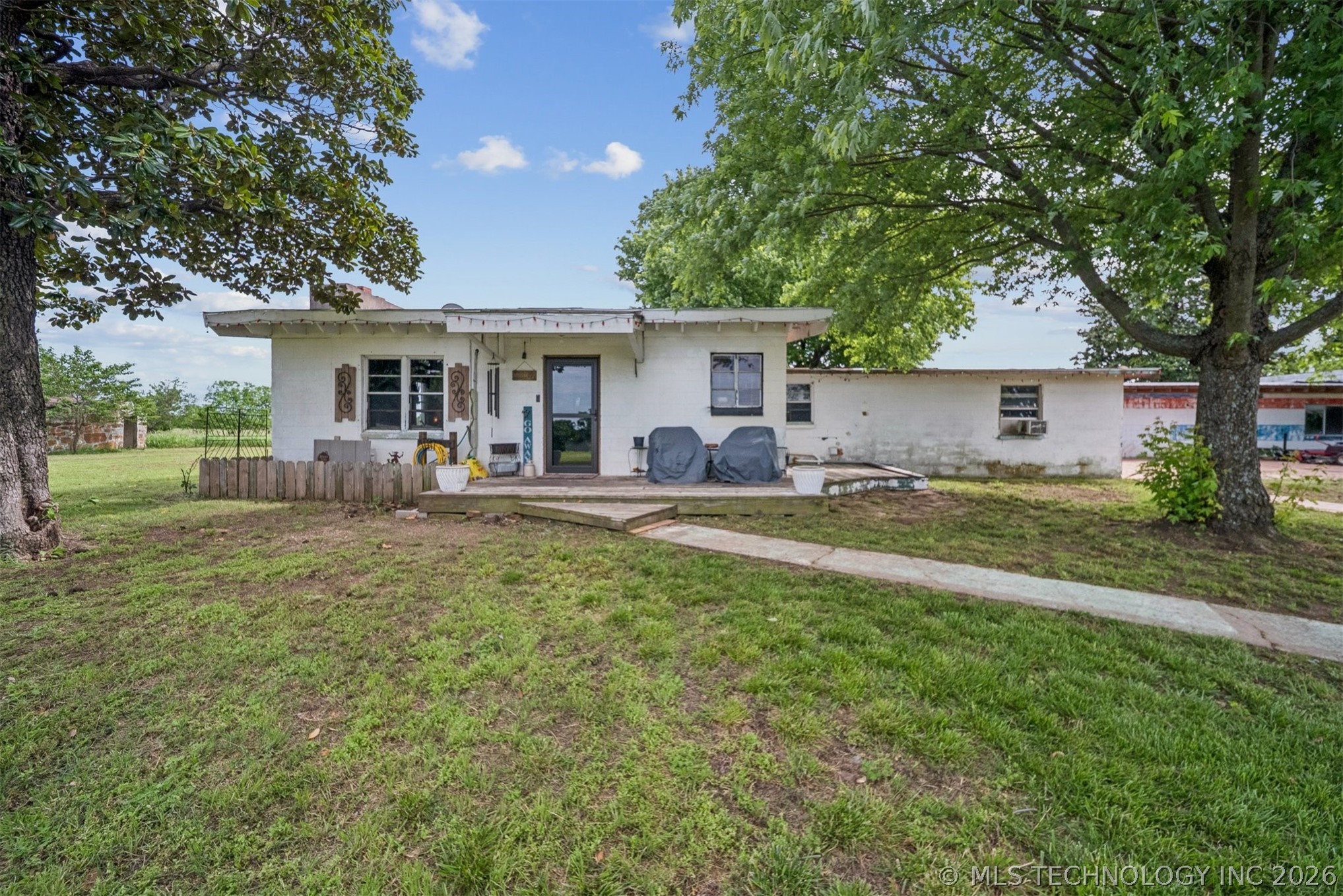 1429 W 640 Chouteau OK 74337