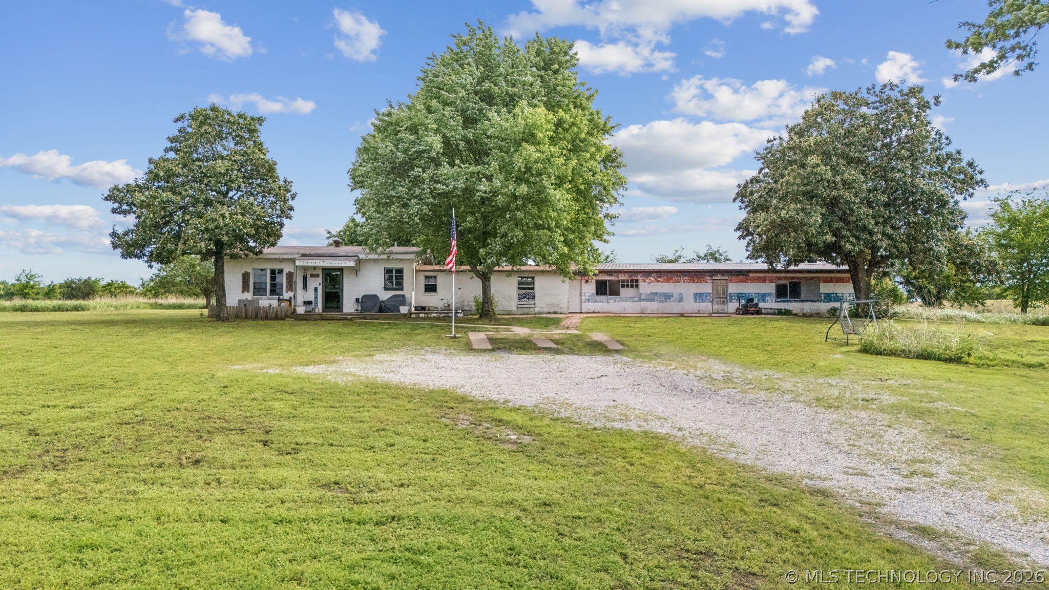 1429 W 640 Chouteau OK 74337