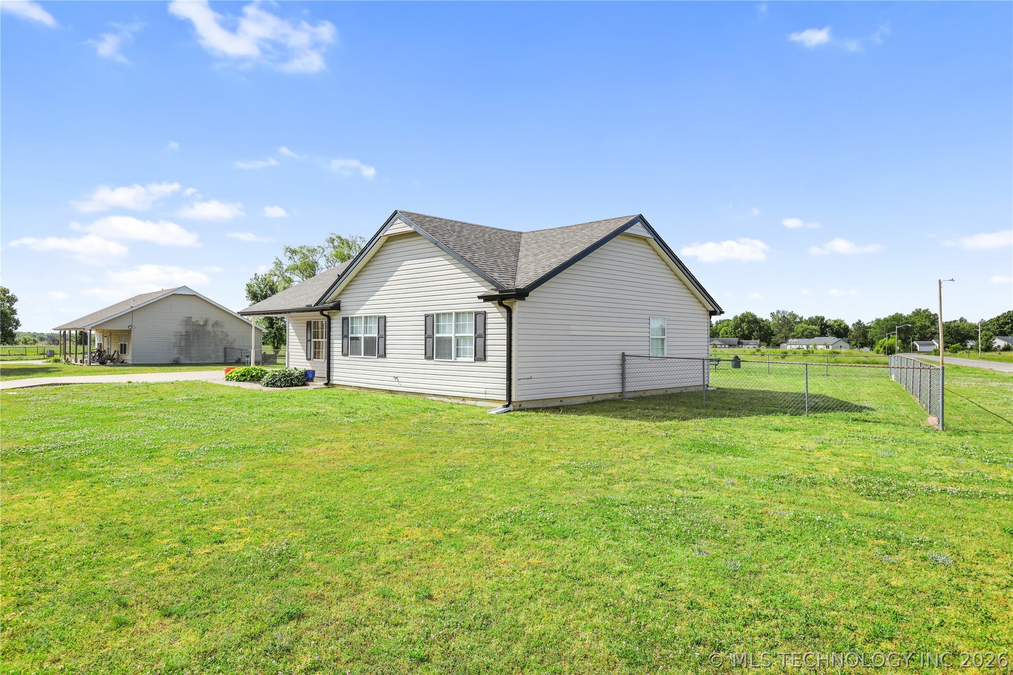 2 Bullette Street Chelsea OK 74016
