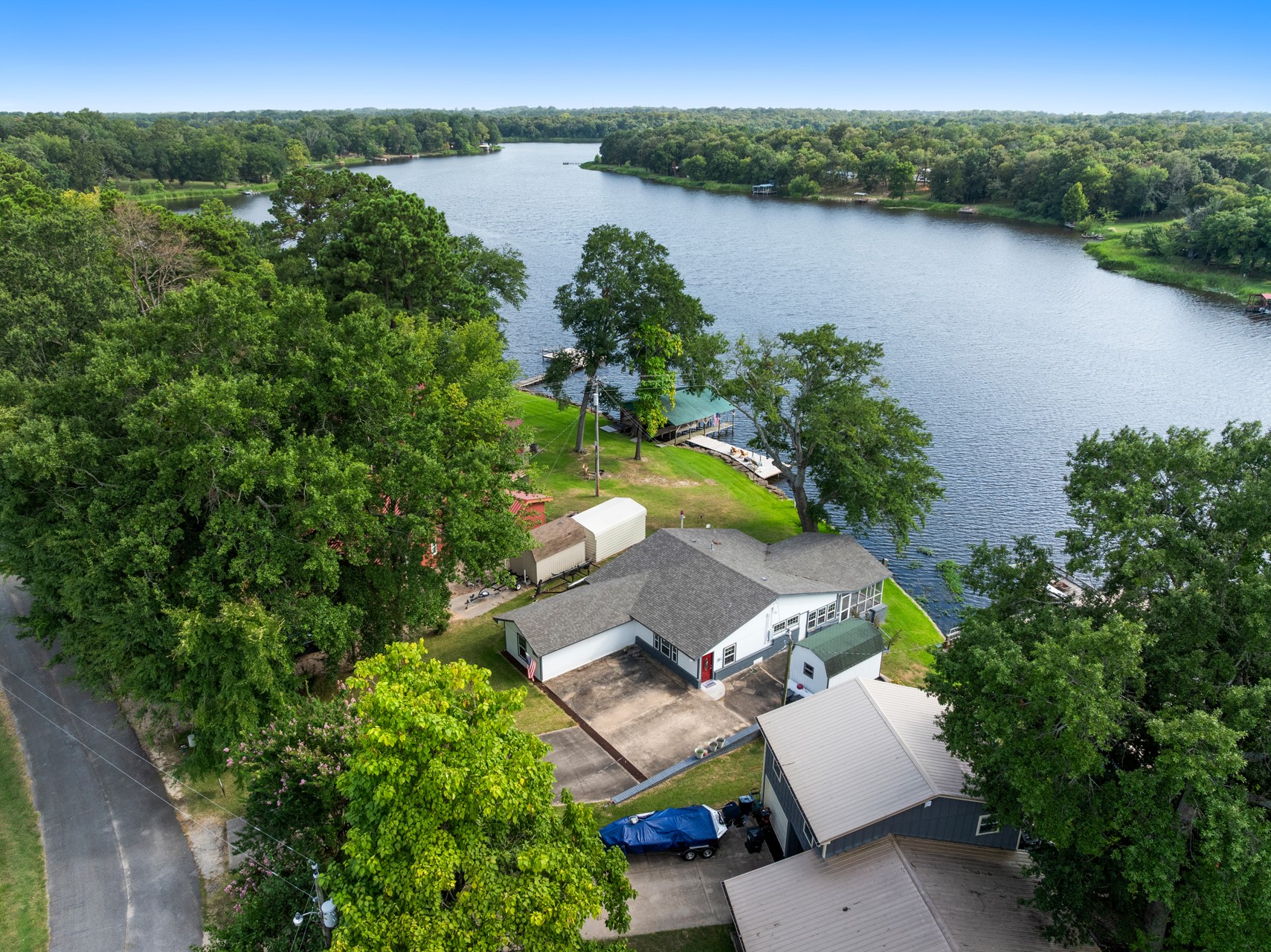 1068 Lakeside Fort Towson OK 74735