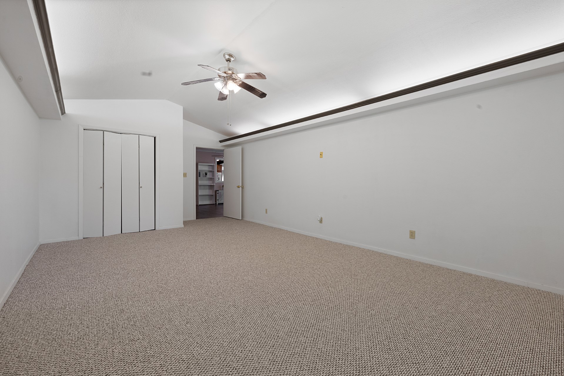 1068 Lakeside Fort Towson OK 74735
