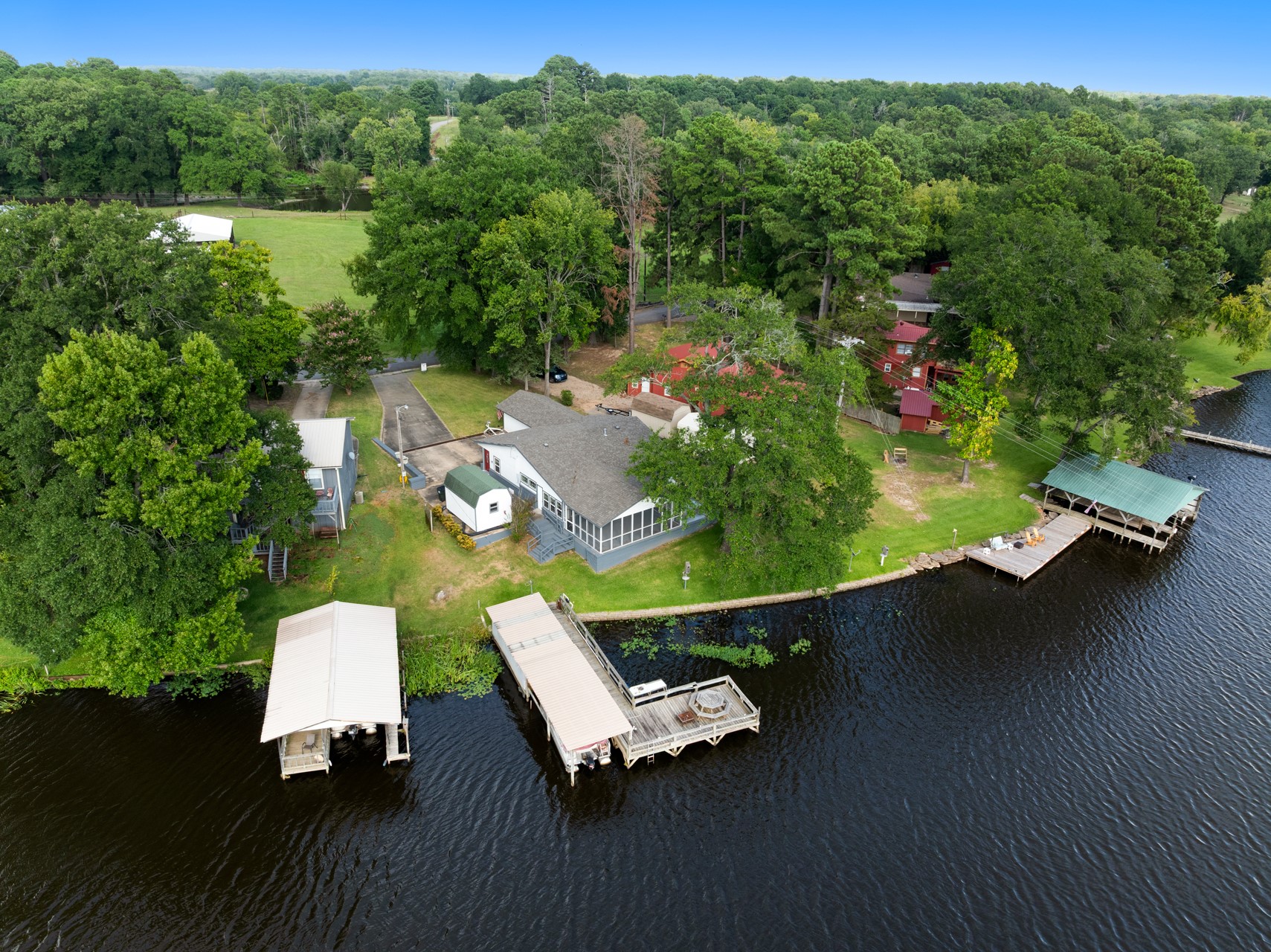 1068 Lakeside Fort Towson OK 74735