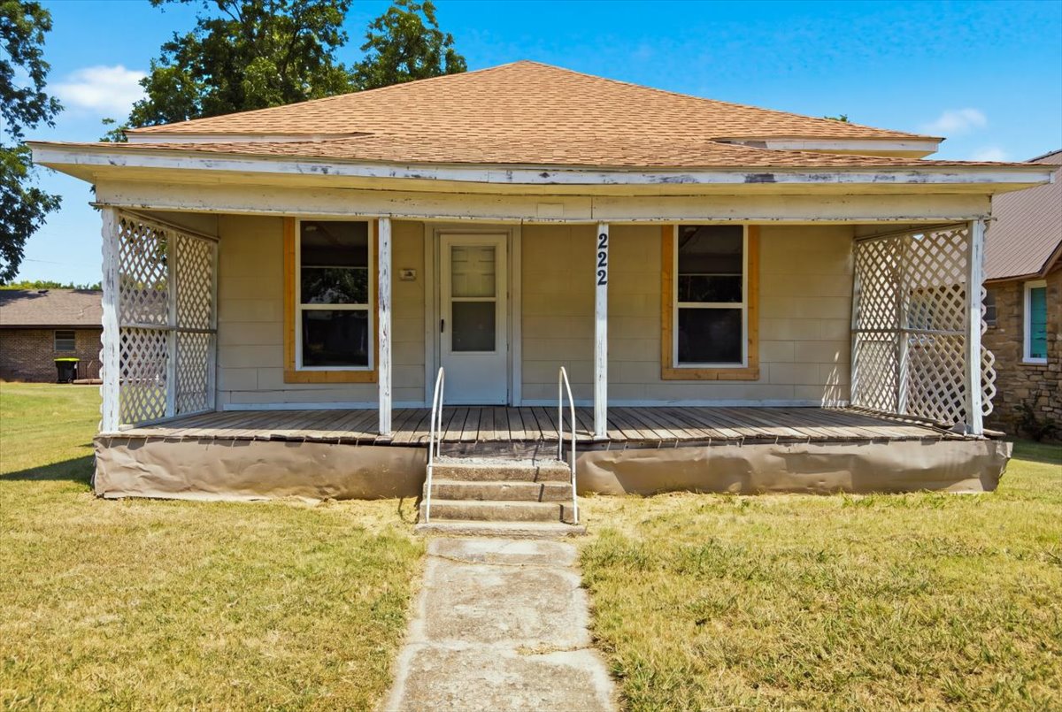 222 W 17th Ada OK 74820