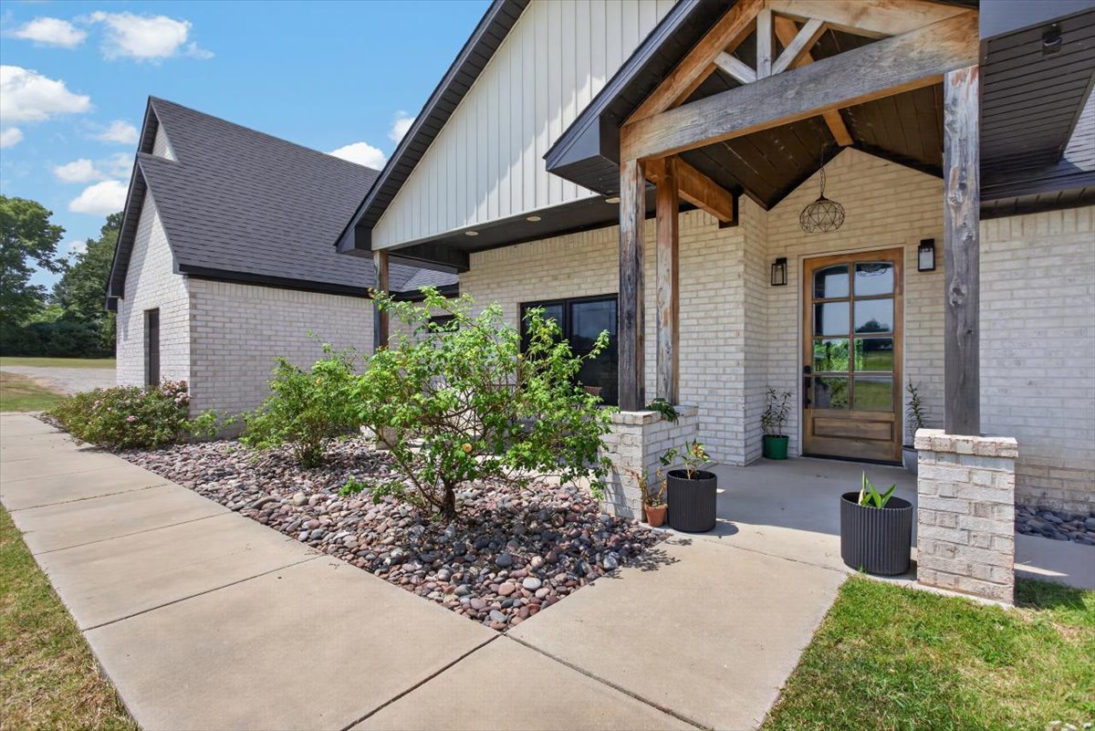 18695 Sand Plant Road Spiro OK 74959