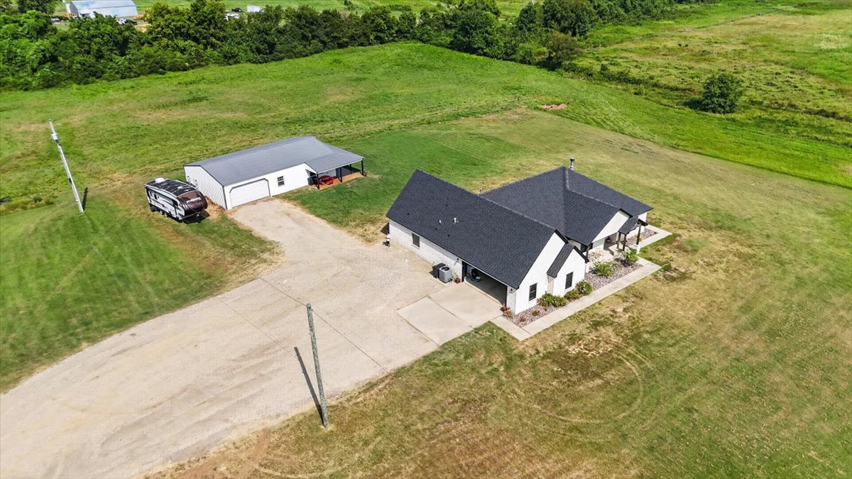 18695 Sand Plant Road Spiro OK 74959