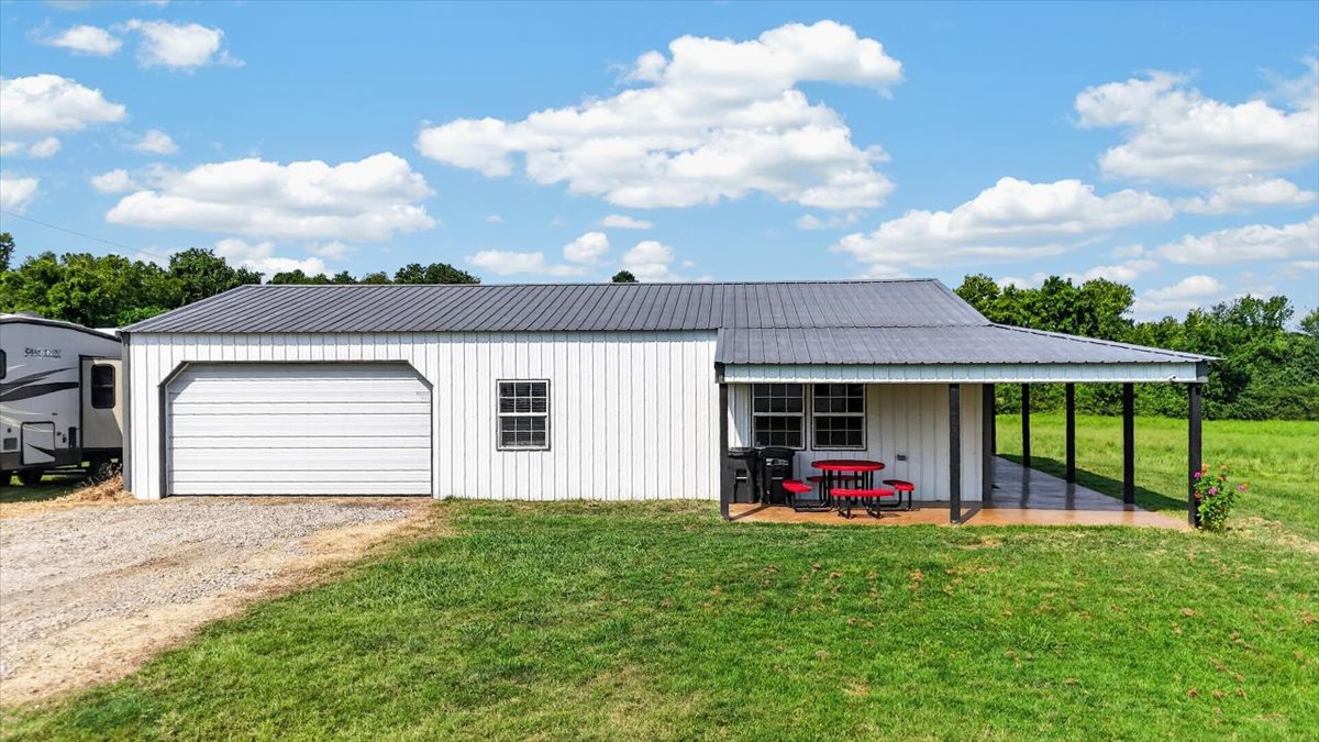 18695 Sand Plant Road Spiro OK 74959
