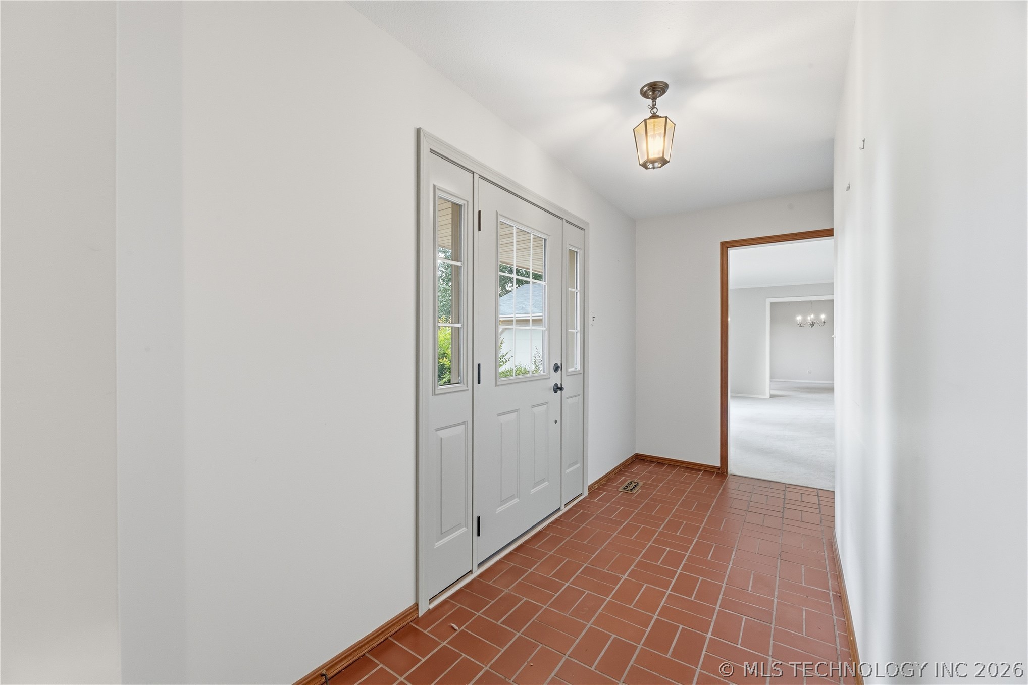 820 W Davis Drive Nowata OK 74048