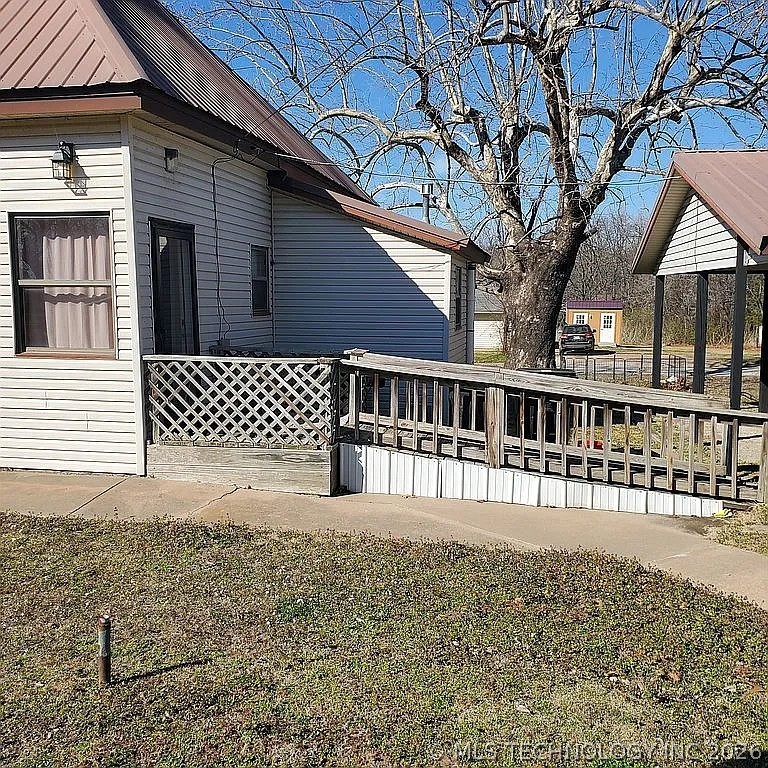 504 S Seminole Weleetka OK 74880