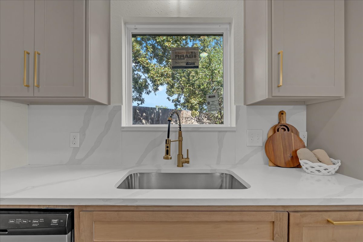 2301 W Oklahoma Place Tulsa OK 74127