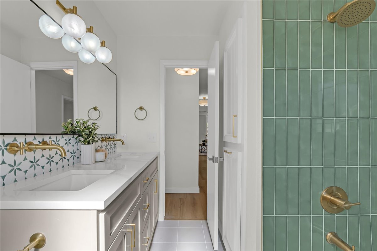 2301 W Oklahoma Place Tulsa OK 74127