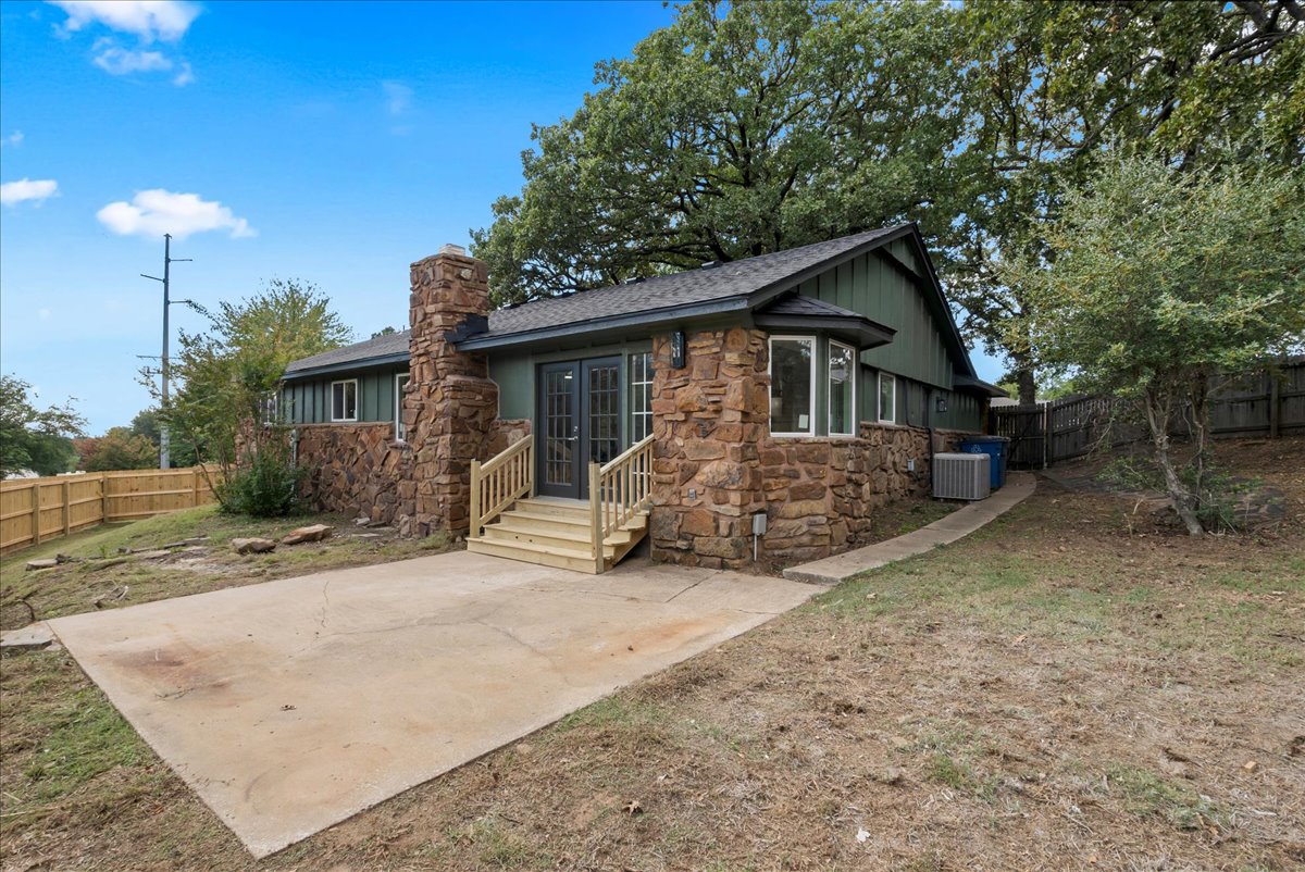 2301 W Oklahoma Place Tulsa OK 74127