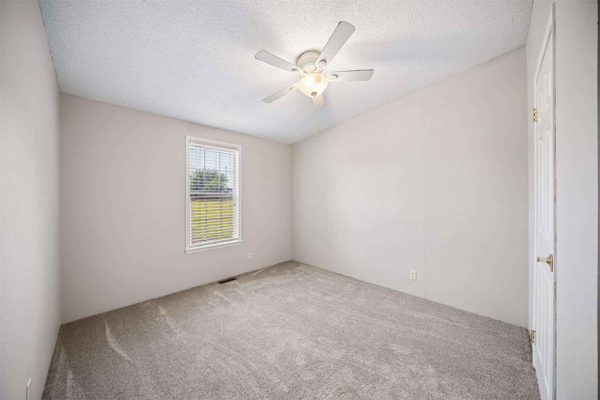 15575 Beaumont Place Mounds OK 74047