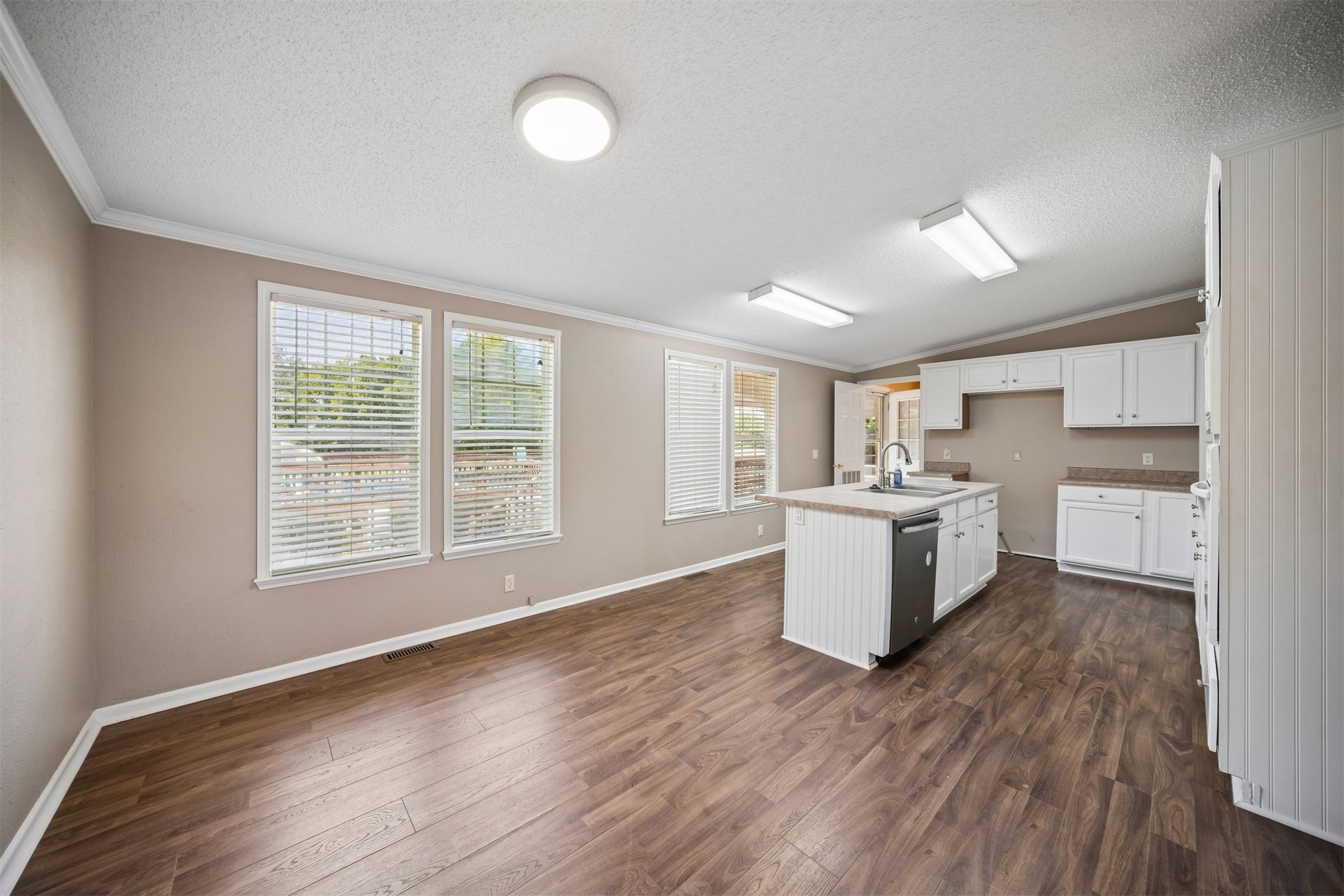 15575 Beaumont Place Mounds OK 74047