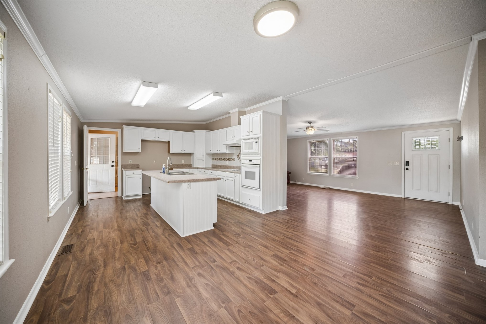 15575 Beaumont Place Mounds OK 74047
