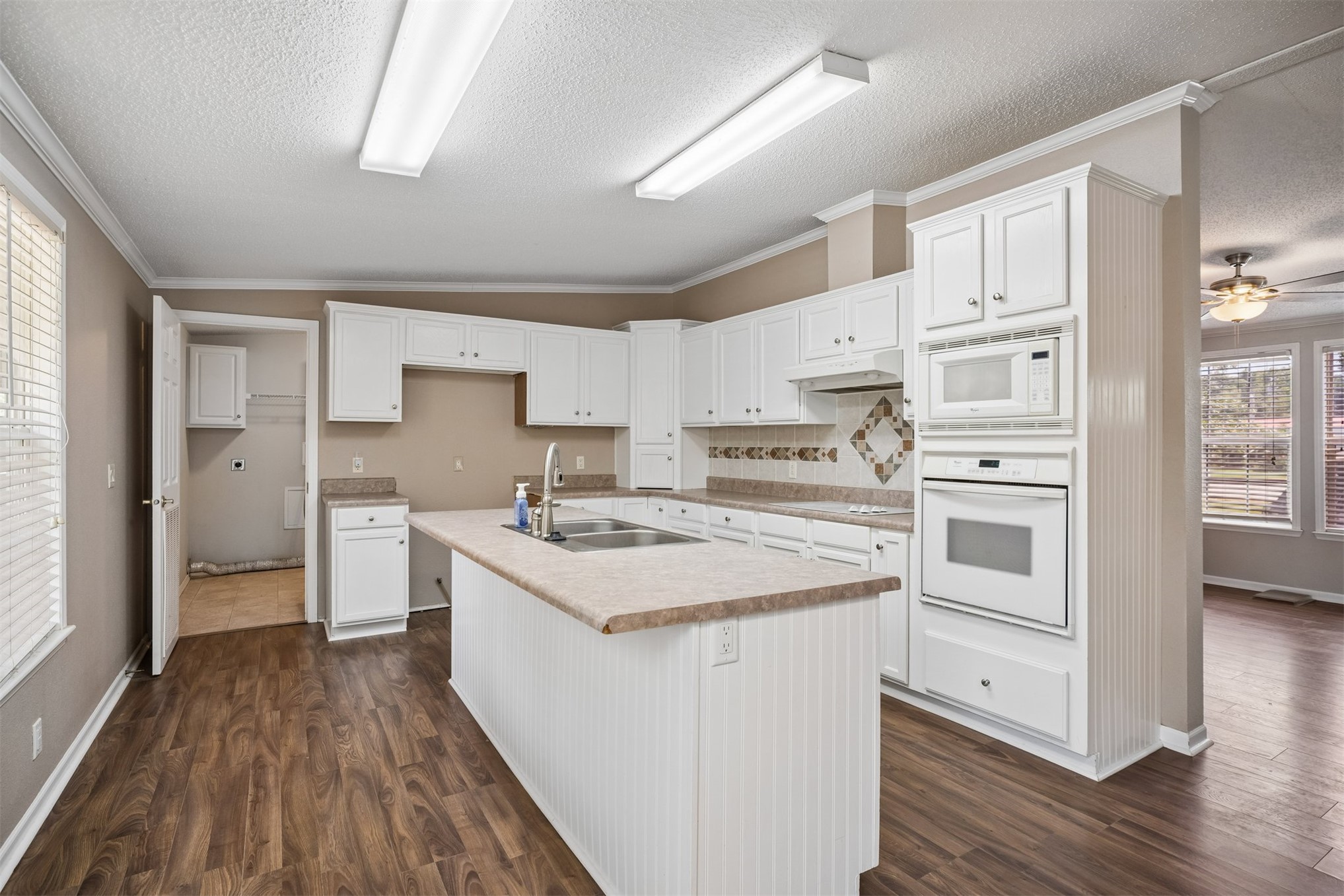 15575 Beaumont Place Mounds OK 74047