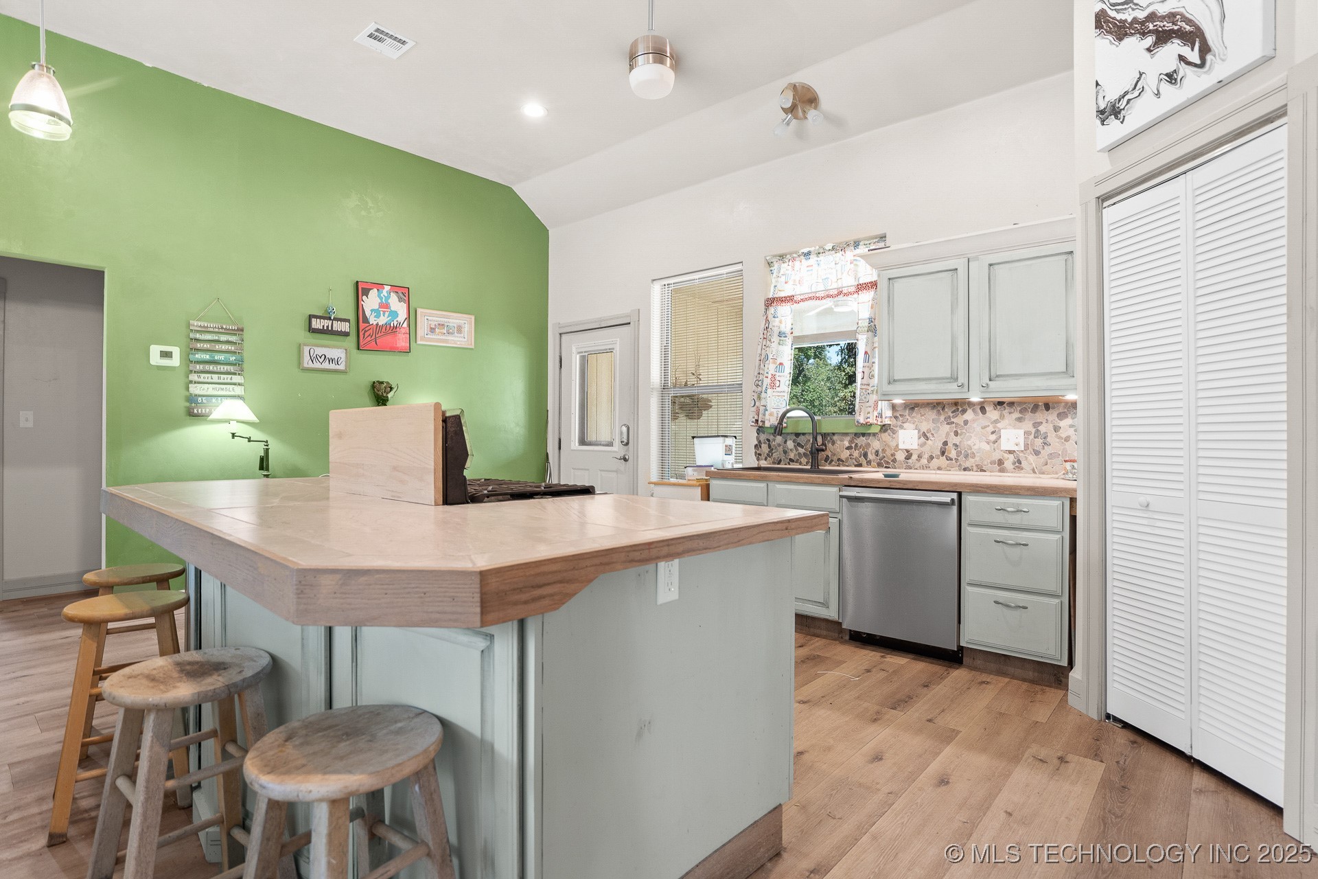 2516 Elm Road Sulphur OK 73086