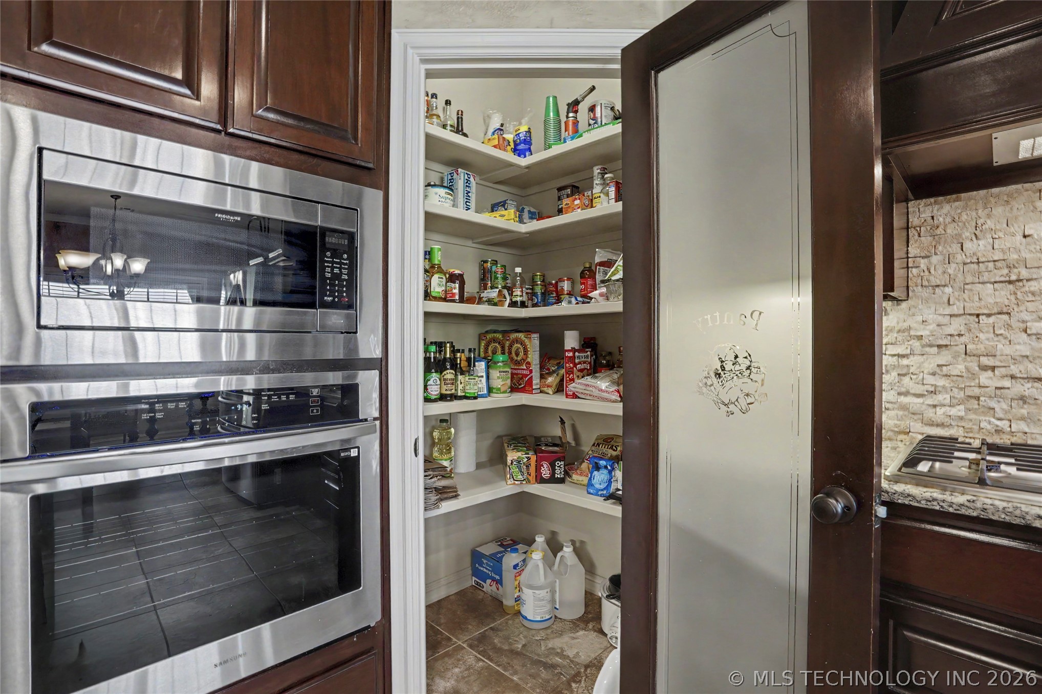 2906 S Kalanchoe Avenue Broken Arrow OK 74012