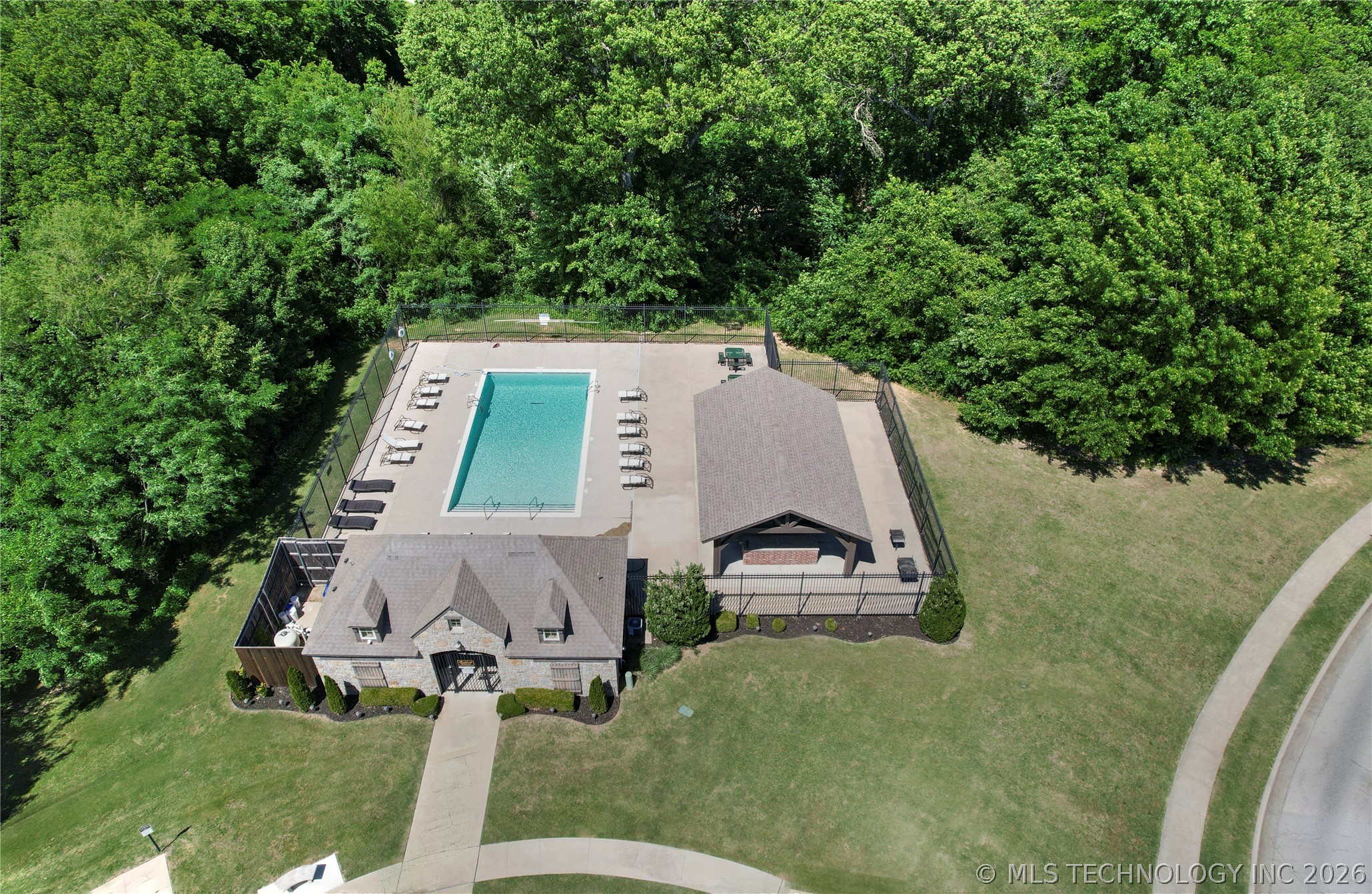 2906 S Kalanchoe Avenue Broken Arrow OK 74012