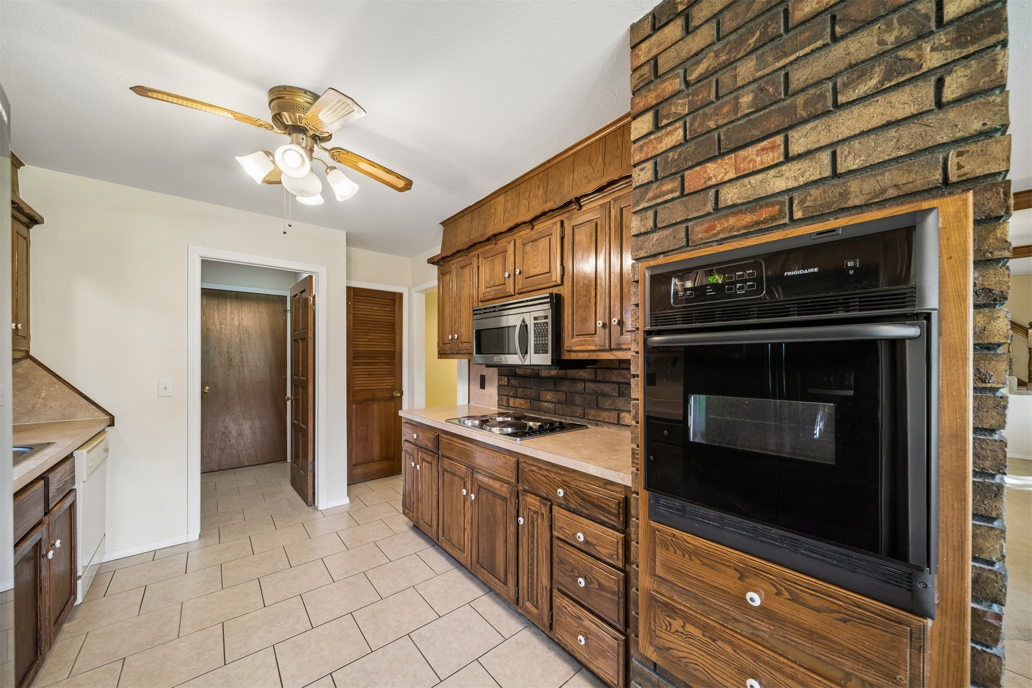 2735 S 96th Eastavenue Tulsa OK 74129