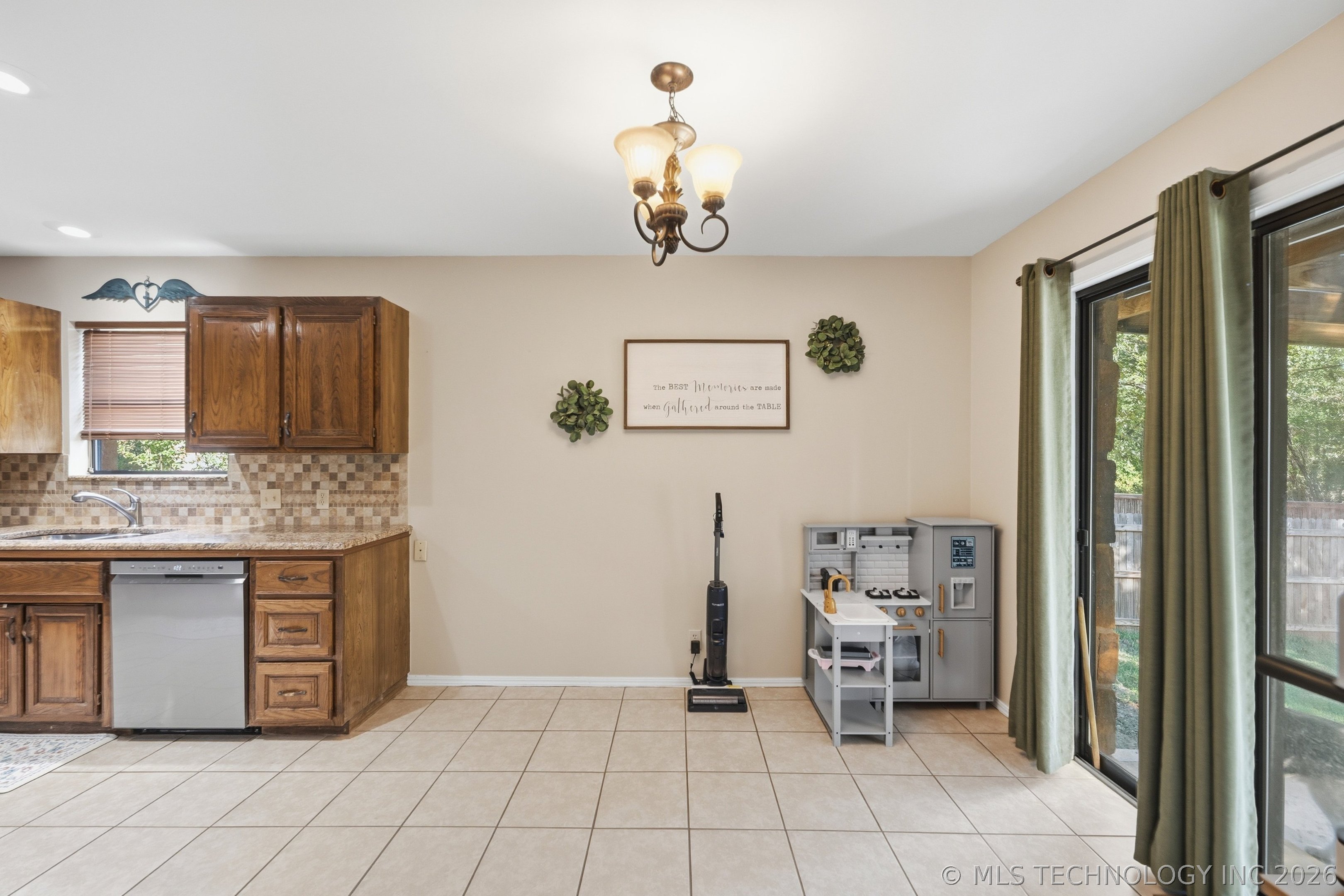 3217 Bermuda Avenue Sand Springs OK 74063