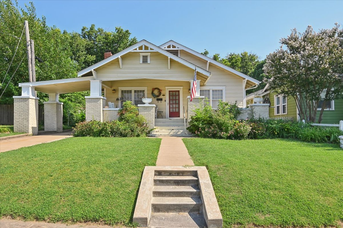 2115 E 17th Place Tulsa OK 74104