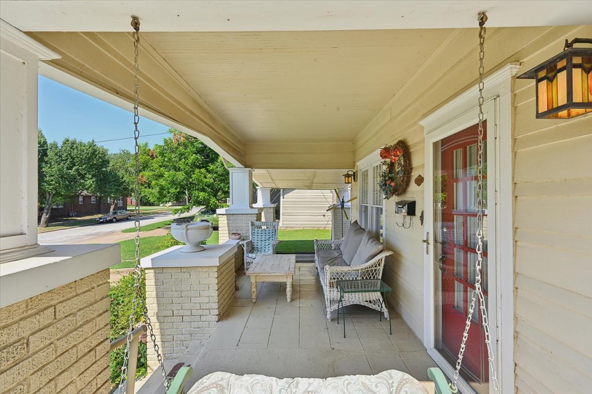 2115 E 17th Place Tulsa OK 74104
