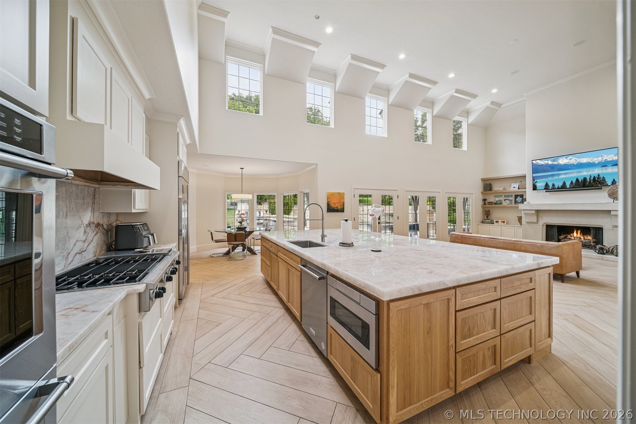 6960 Foxbriar Drive Tulsa OK 74132