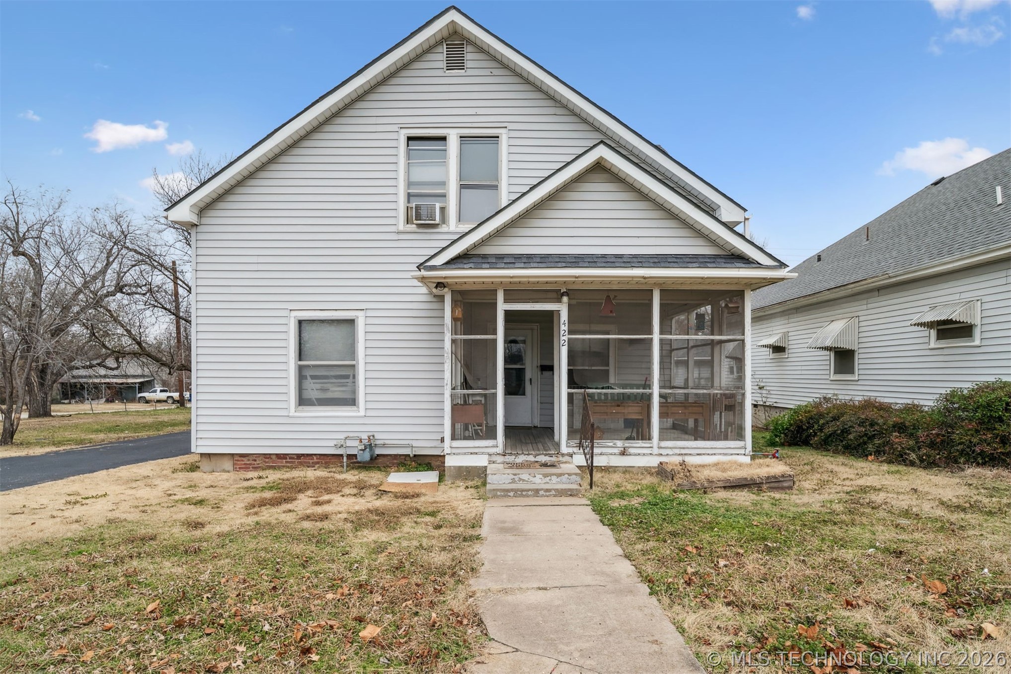 422 W Davis Drive Nowata OK 74048