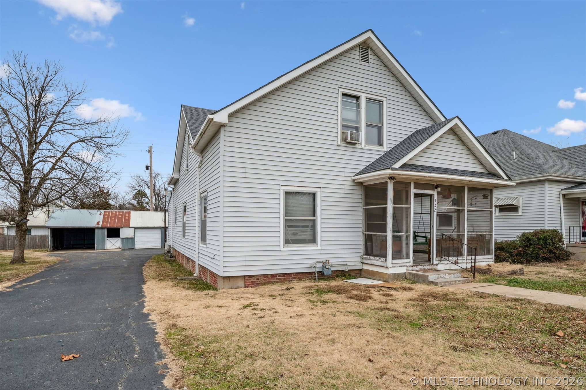 422 W Davis Drive Nowata OK 74048