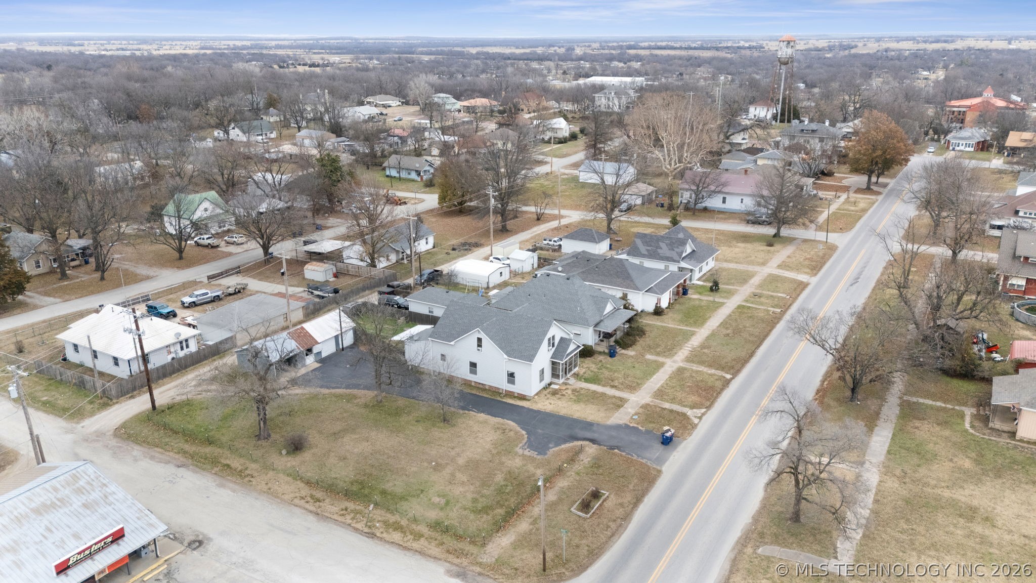 422 W Davis Drive Nowata OK 74048