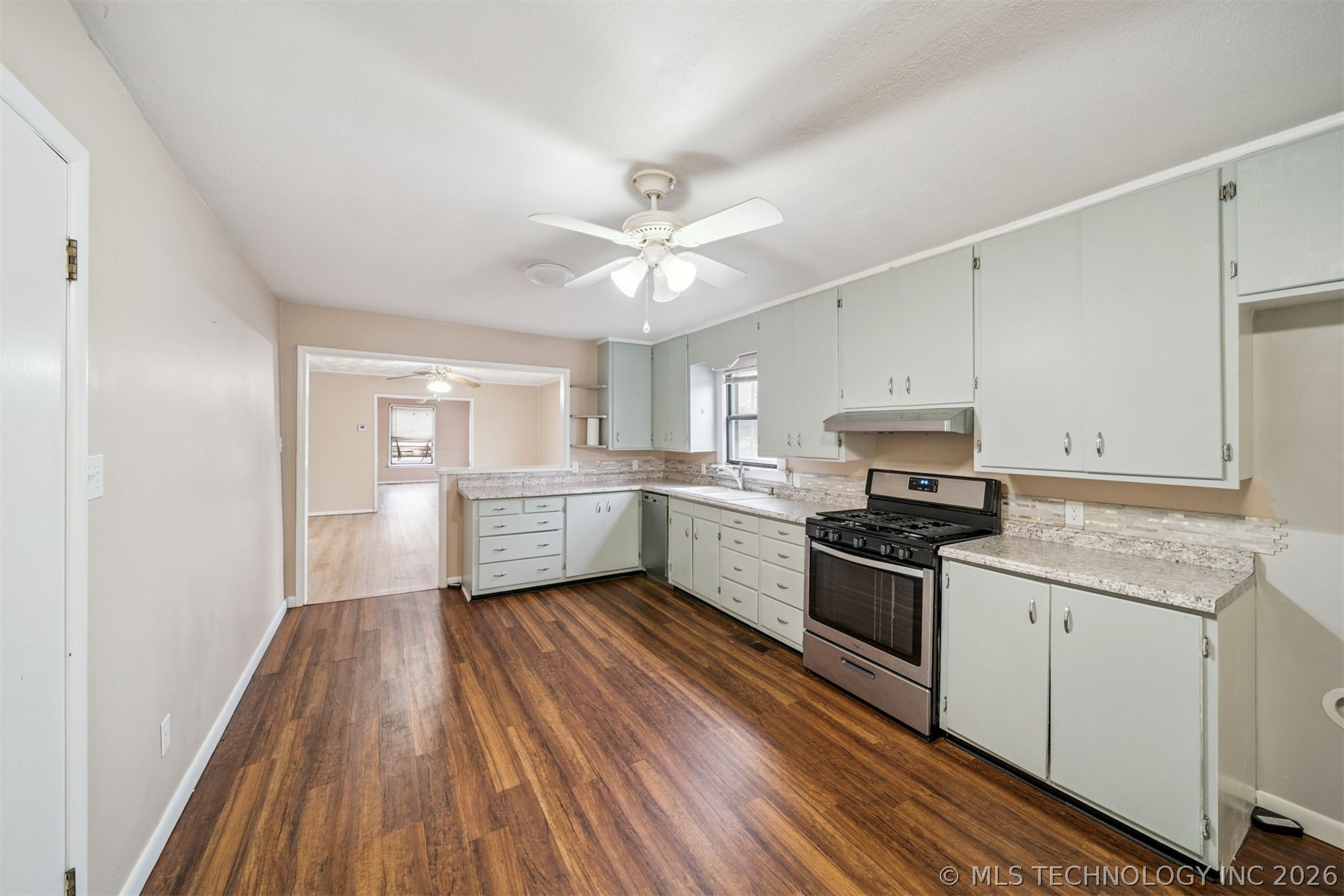 422 W Davis Drive Nowata OK 74048