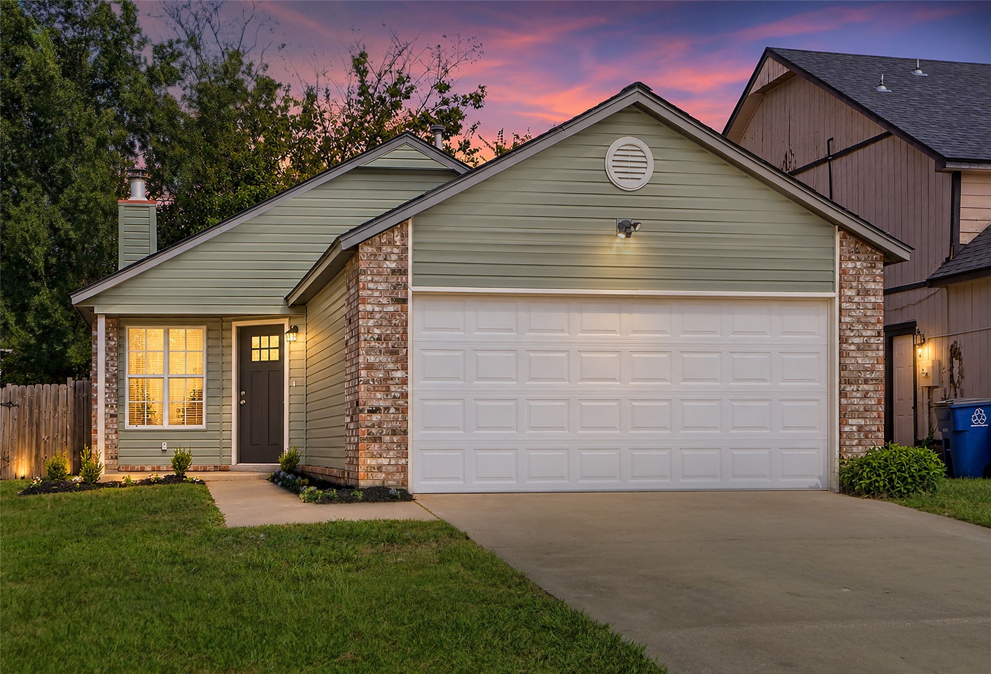 5715 Vancouver Place Tulsa OK 74107