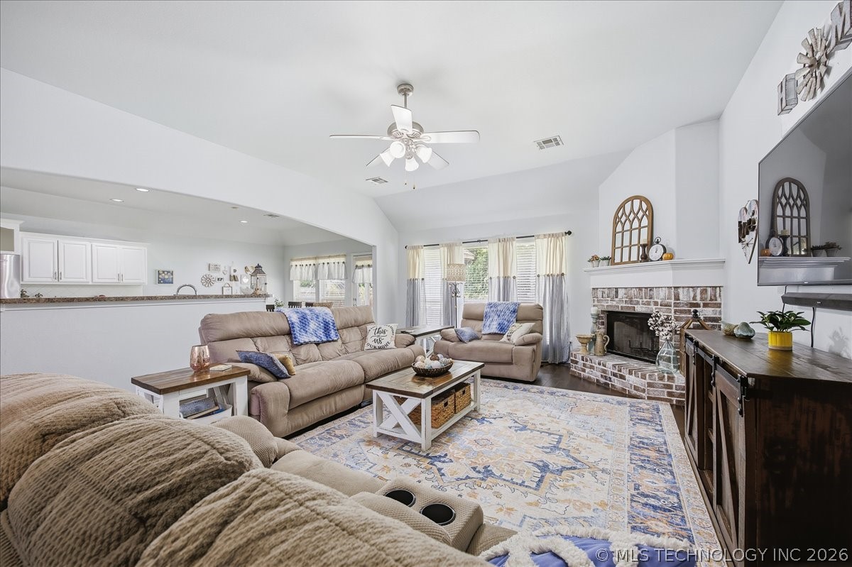4930 S 202nd East Avenue Broken Arrow OK 74014