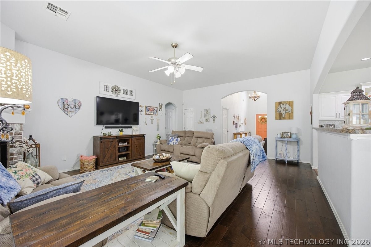 4930 S 202nd East Avenue Broken Arrow OK 74014