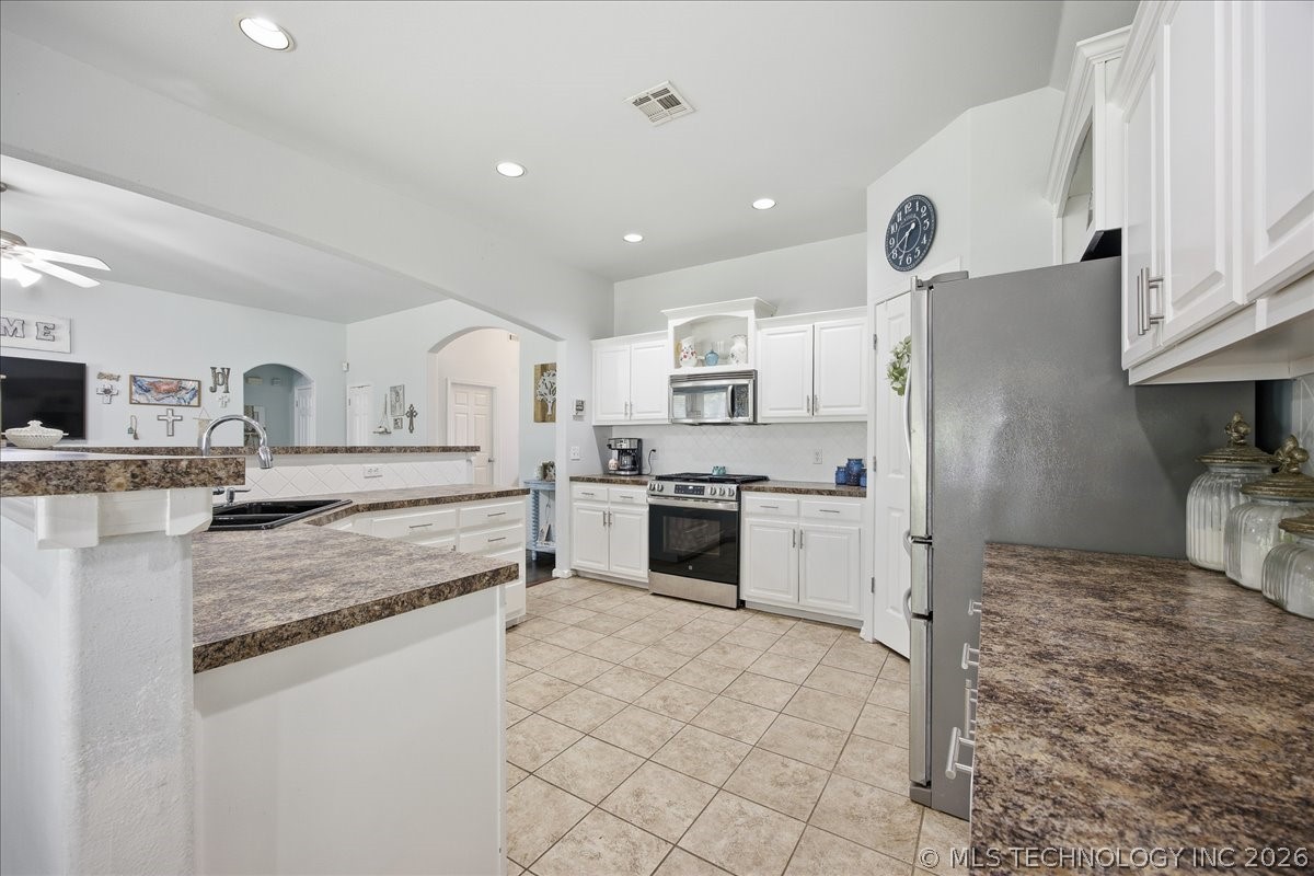 4930 S 202nd East Avenue Broken Arrow OK 74014