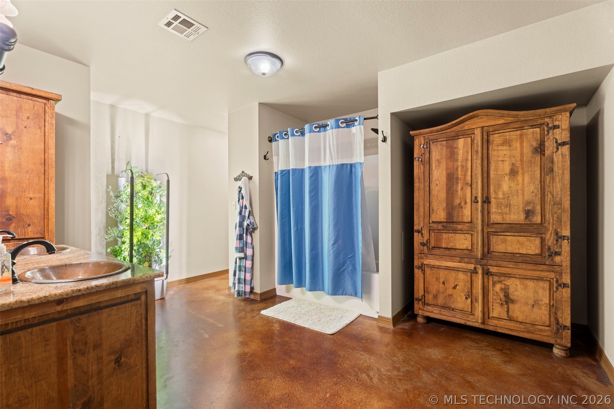 440843 E 220 Road Vinita OK 74301