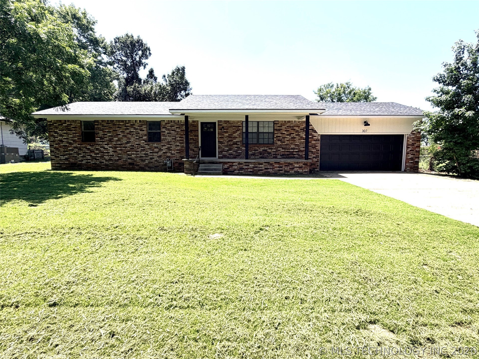 307 E Barclay Street Henryetta OK 74437