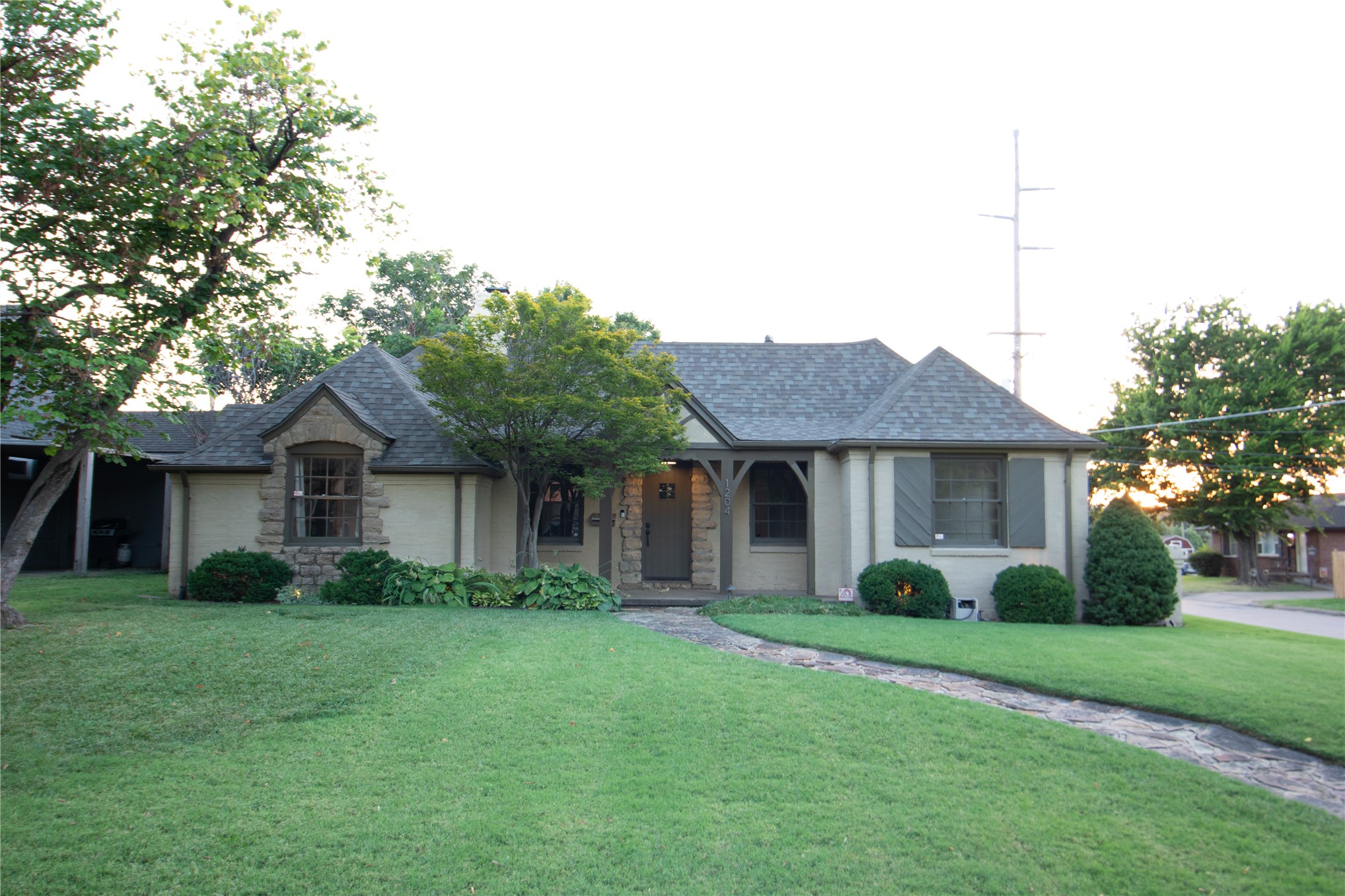 1204 S Evanston Avenue S Tulsa OK 74104