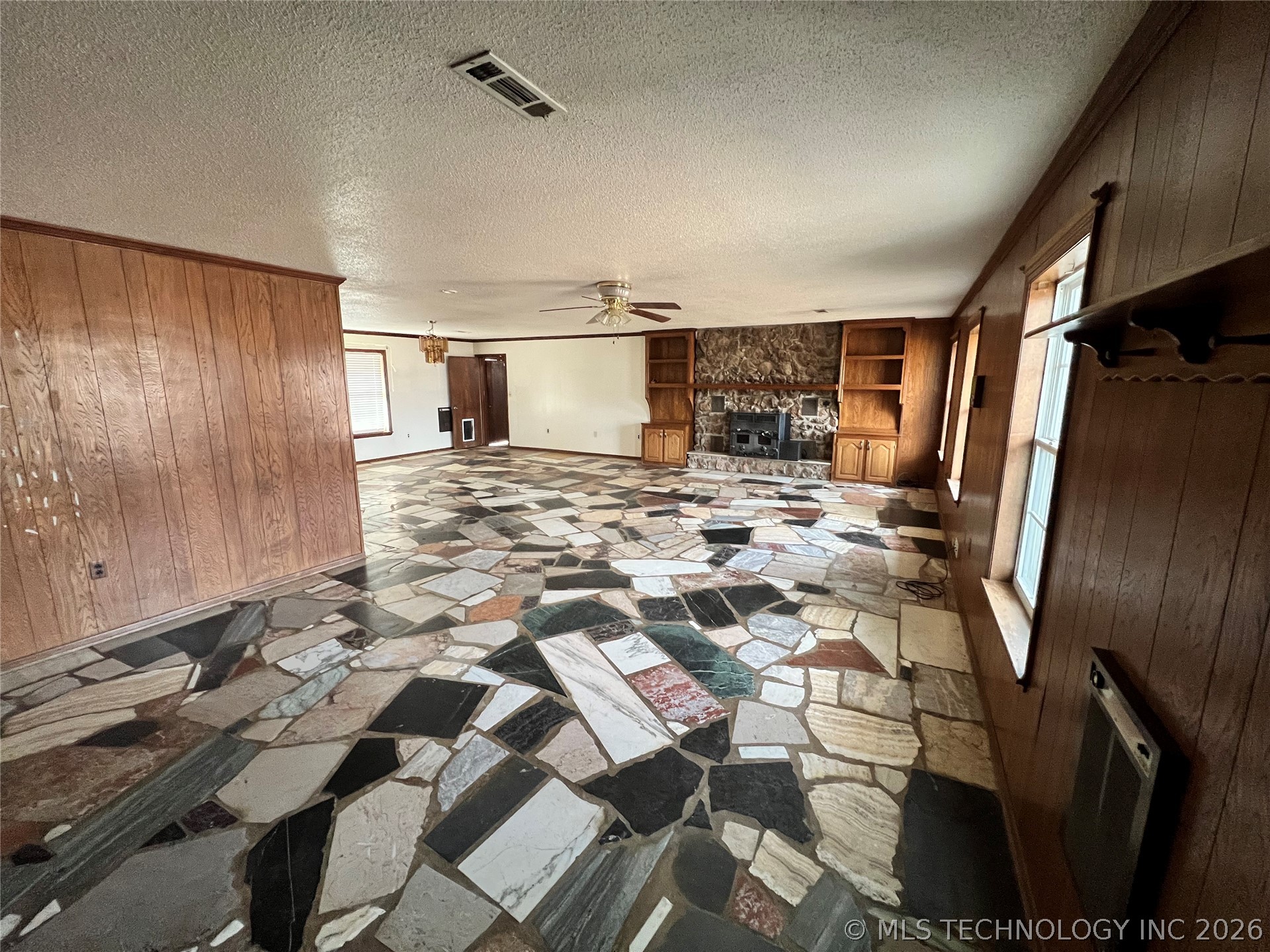 8101 S 700 Road Wyandotte OK 74370