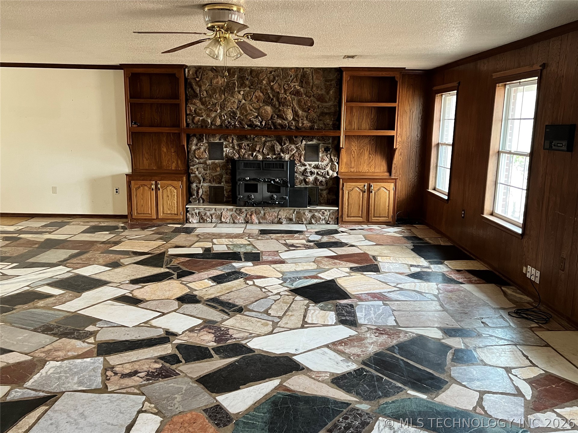 8101 S 700 Road Wyandotte OK 74370