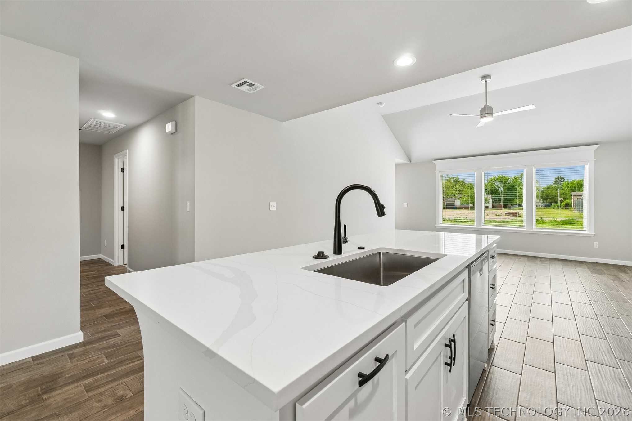 1119 E Cherry Street Cushing OK 74023