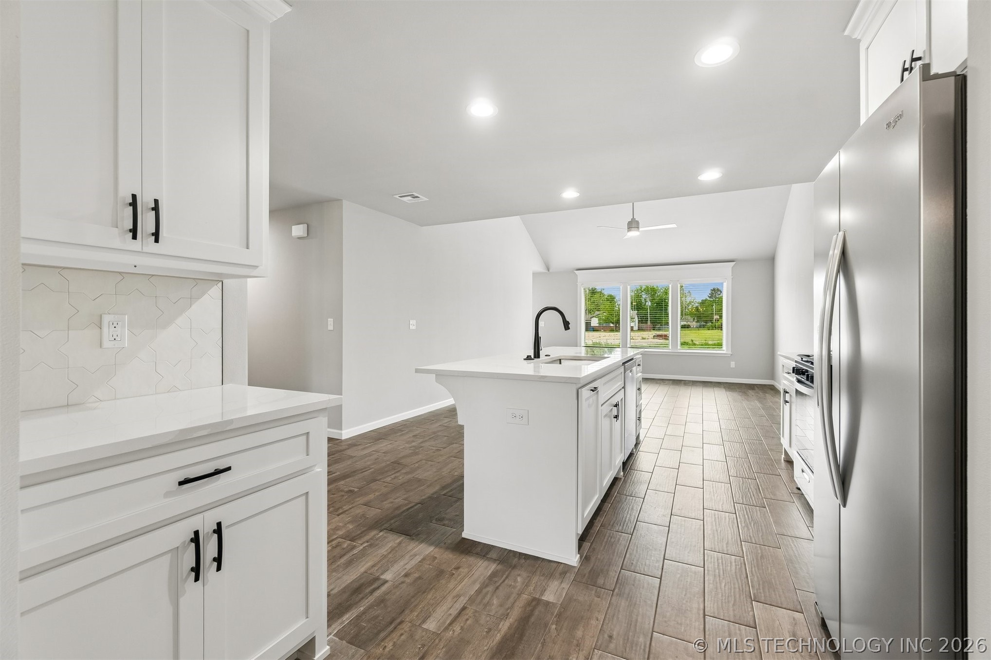 1119 E Cherry Street Cushing OK 74023