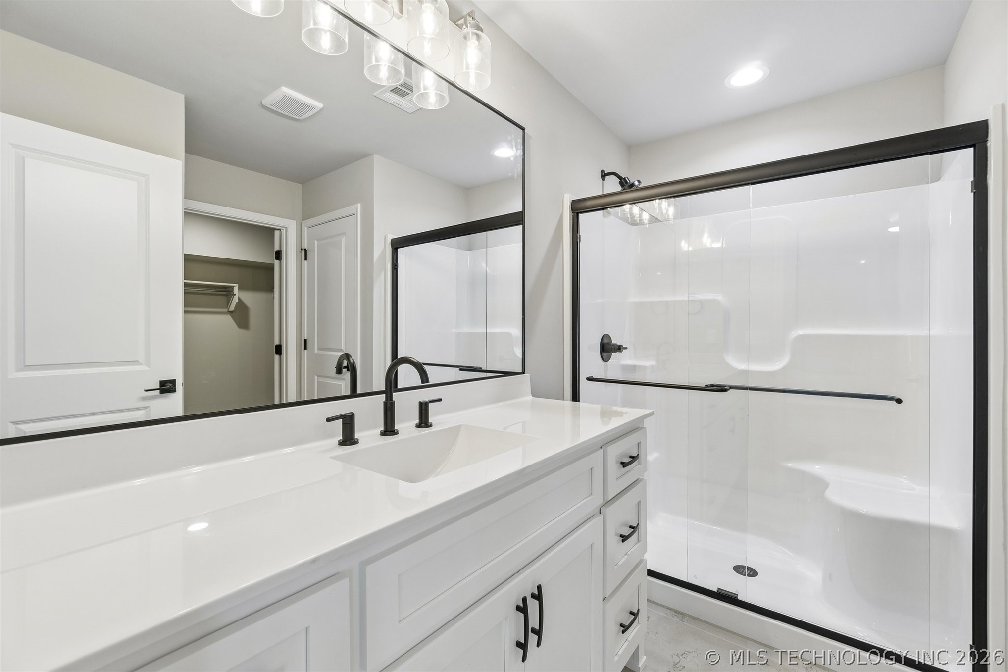 1119 E Cherry Street Cushing OK 74023