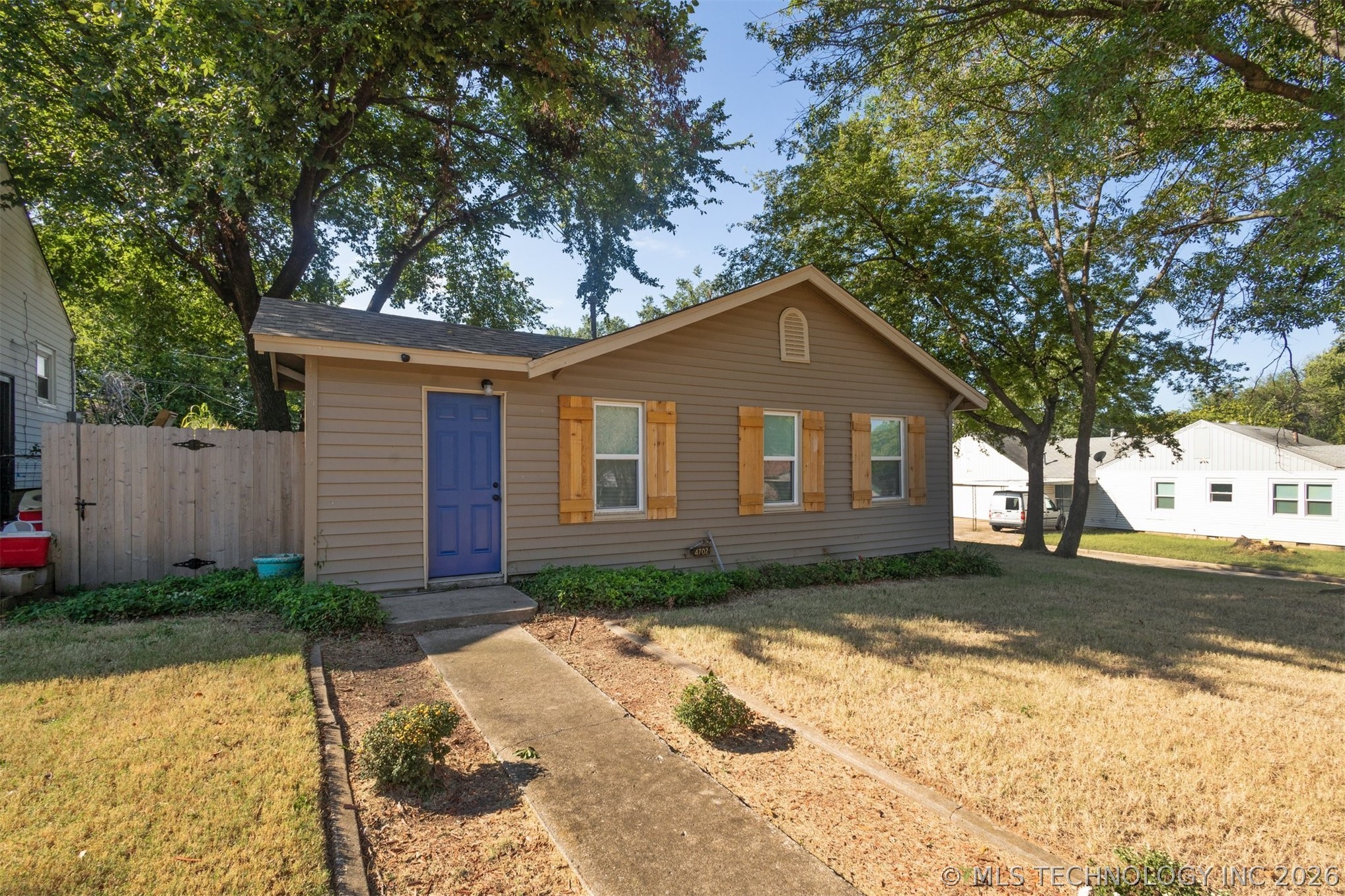 4702 E 4th Place Tulsa OK 74112