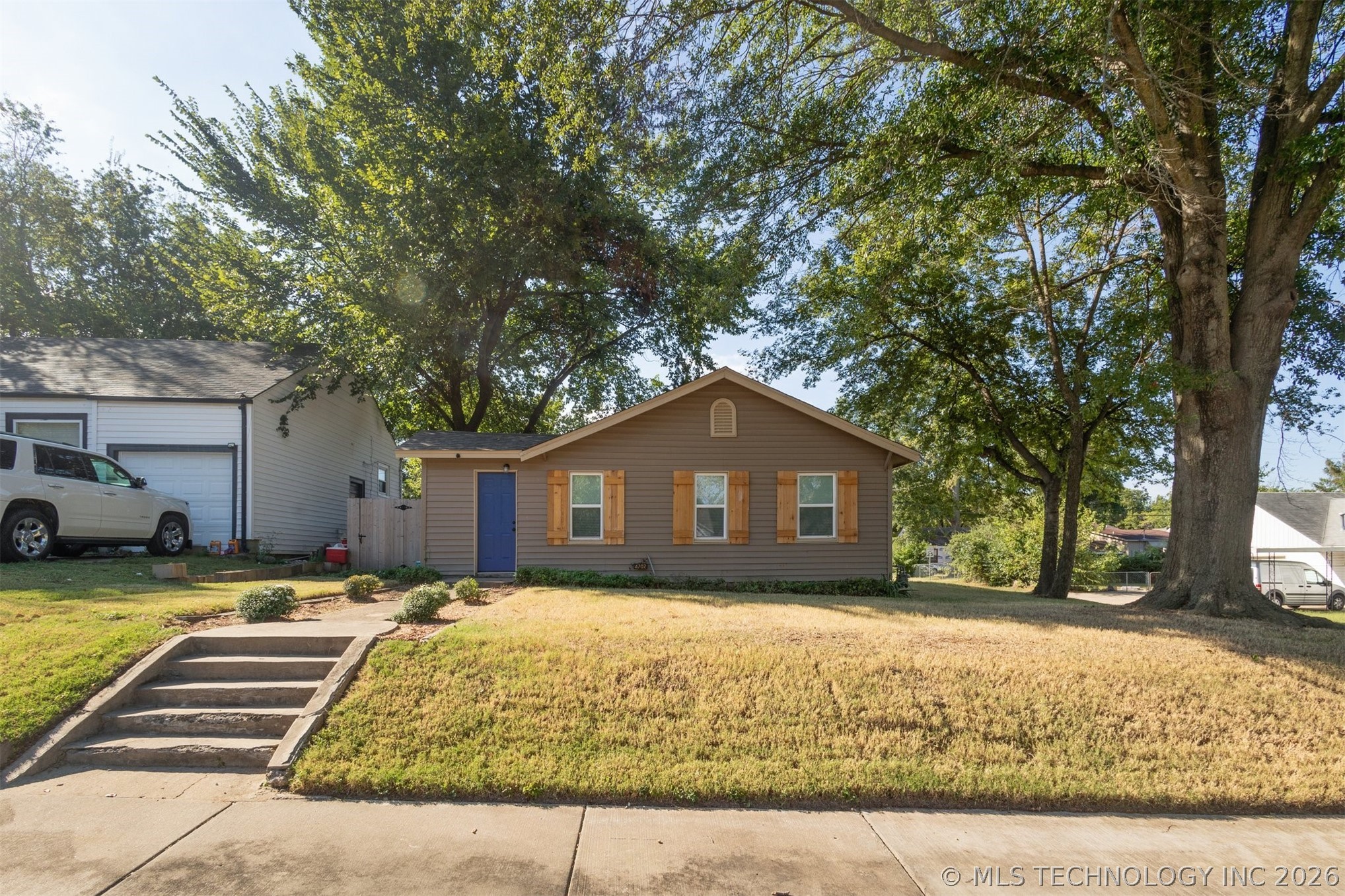 4702 E 4th Place Tulsa OK 74112