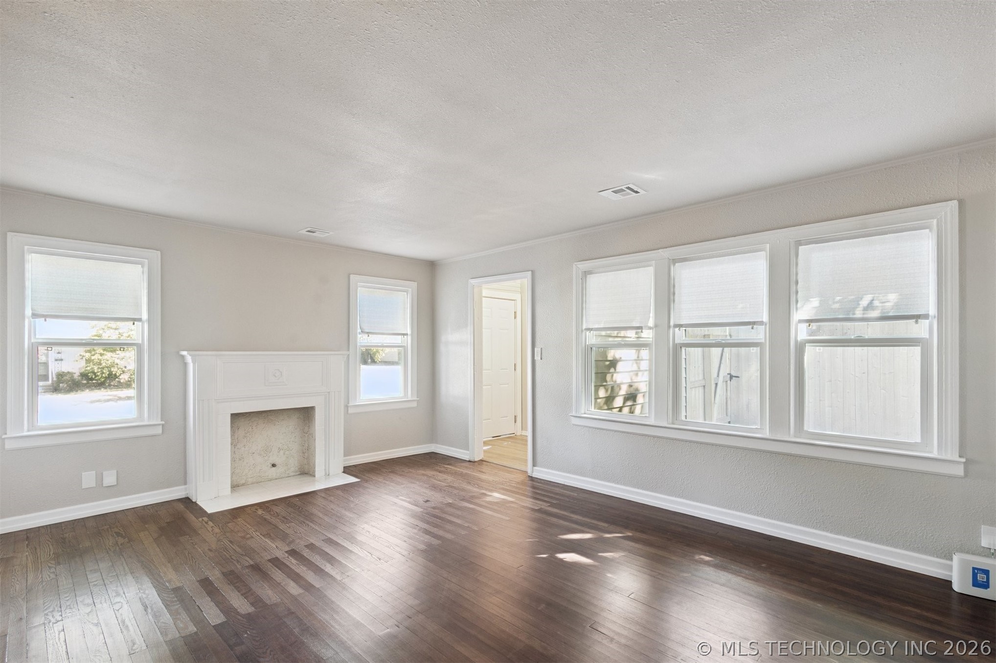 4702 E 4th Place Tulsa OK 74112