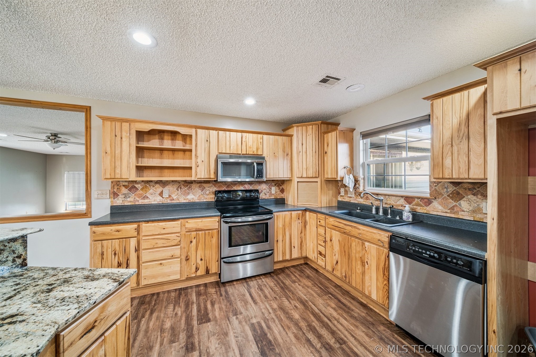 2 W Walnut Street Salina OK 74365