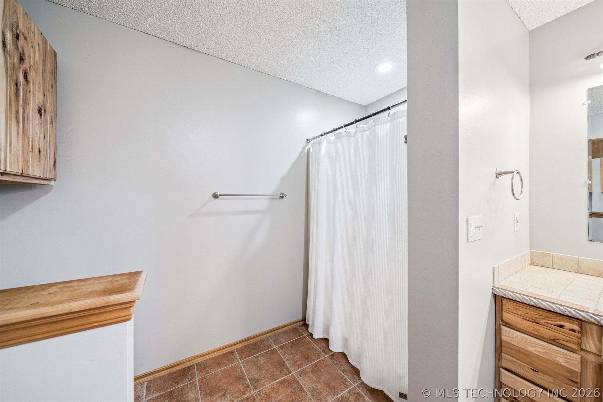 2 W Walnut Street Salina OK 74365