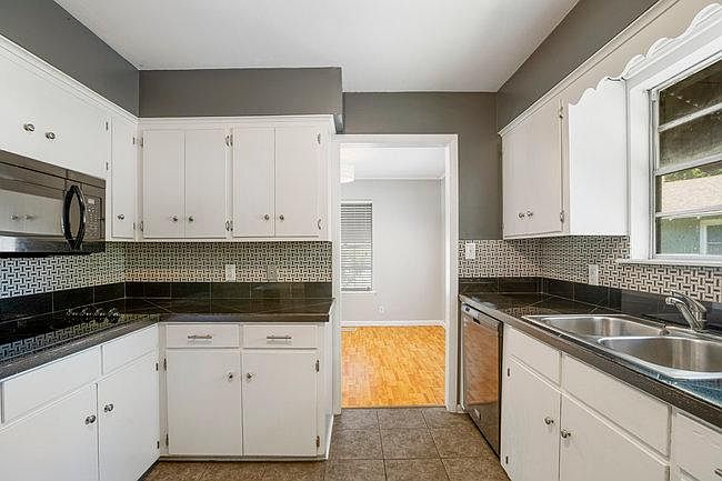 1260 S Indianapolis Avenue Tulsa OK 74112